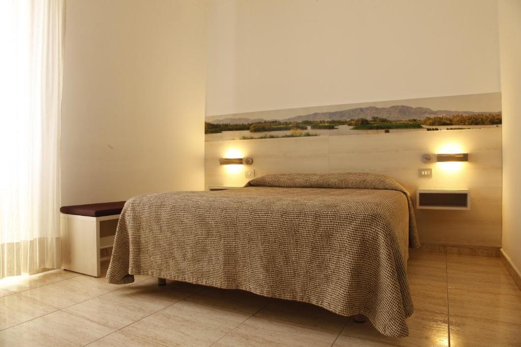 Hotel Canet Кастело д'Емпуриес Стая снимка
