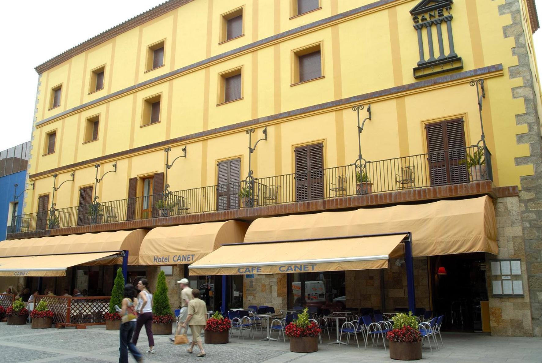 Hotel Canet Кастело д'Емпуриес Екстериор снимка
