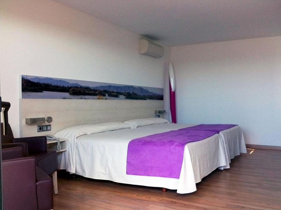 Hotel Canet Кастело д'Емпуриес Екстериор снимка
