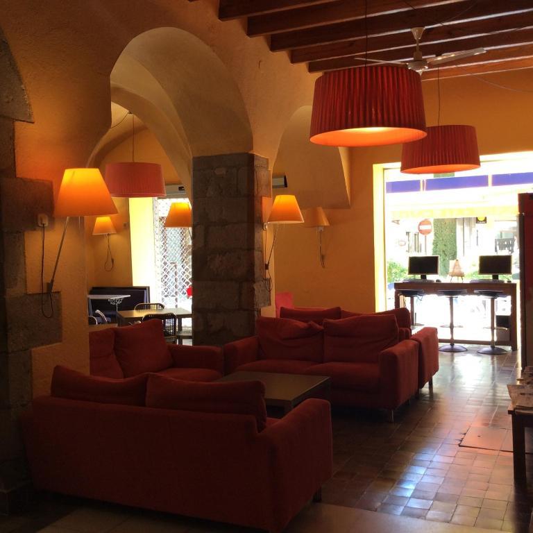 Hotel Canet Кастело д'Емпуриес Екстериор снимка